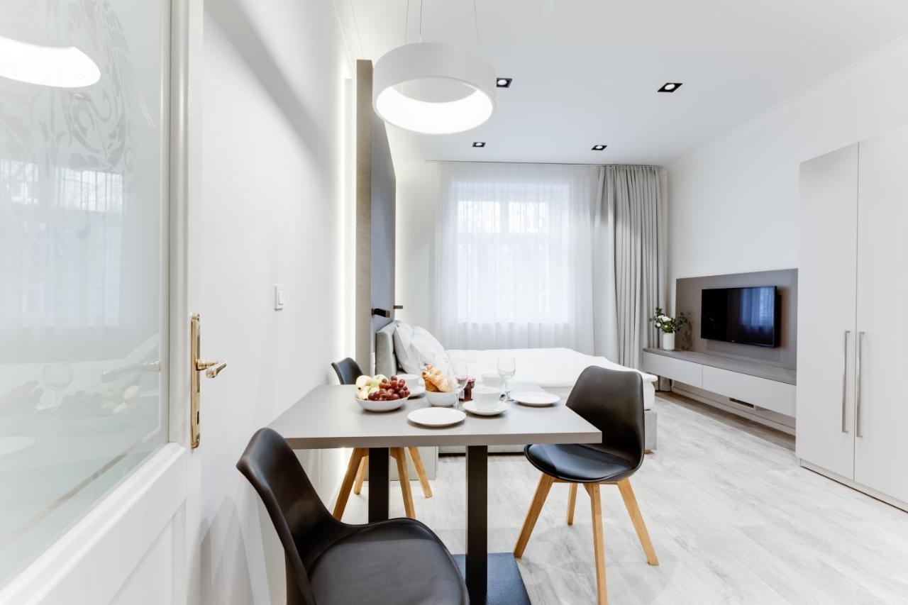 Lampi Aparthotel Praha Eksteriør bilde